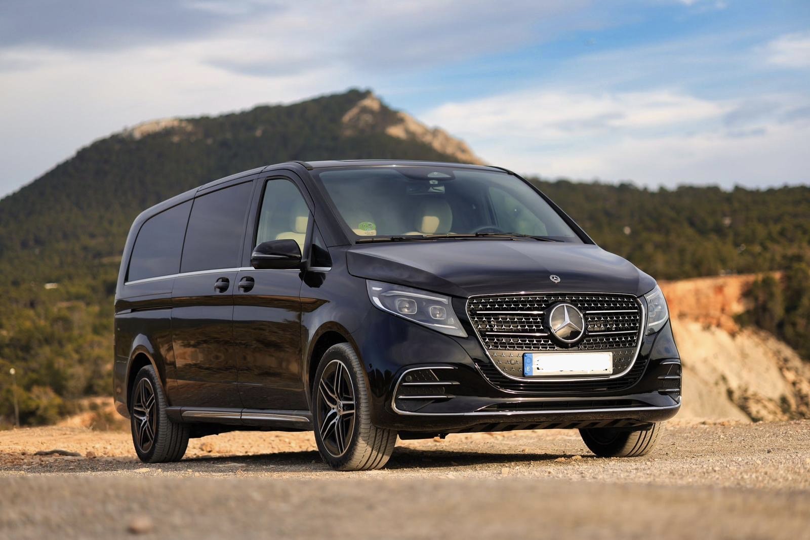 Mercedes-Benz V-Class in black for VIP transfers in Ibiza